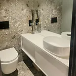 Modern With Midnight Sun In Skjomen بيت للعطل *