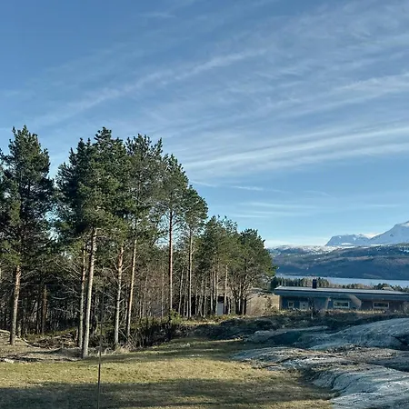 Modern With Midnight Sun In Skjomen Feriehus *